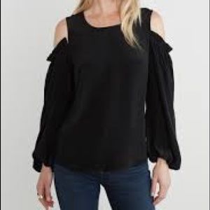 Amour Vert Cold Shoulder Bishop Sleeve Blouse, L
